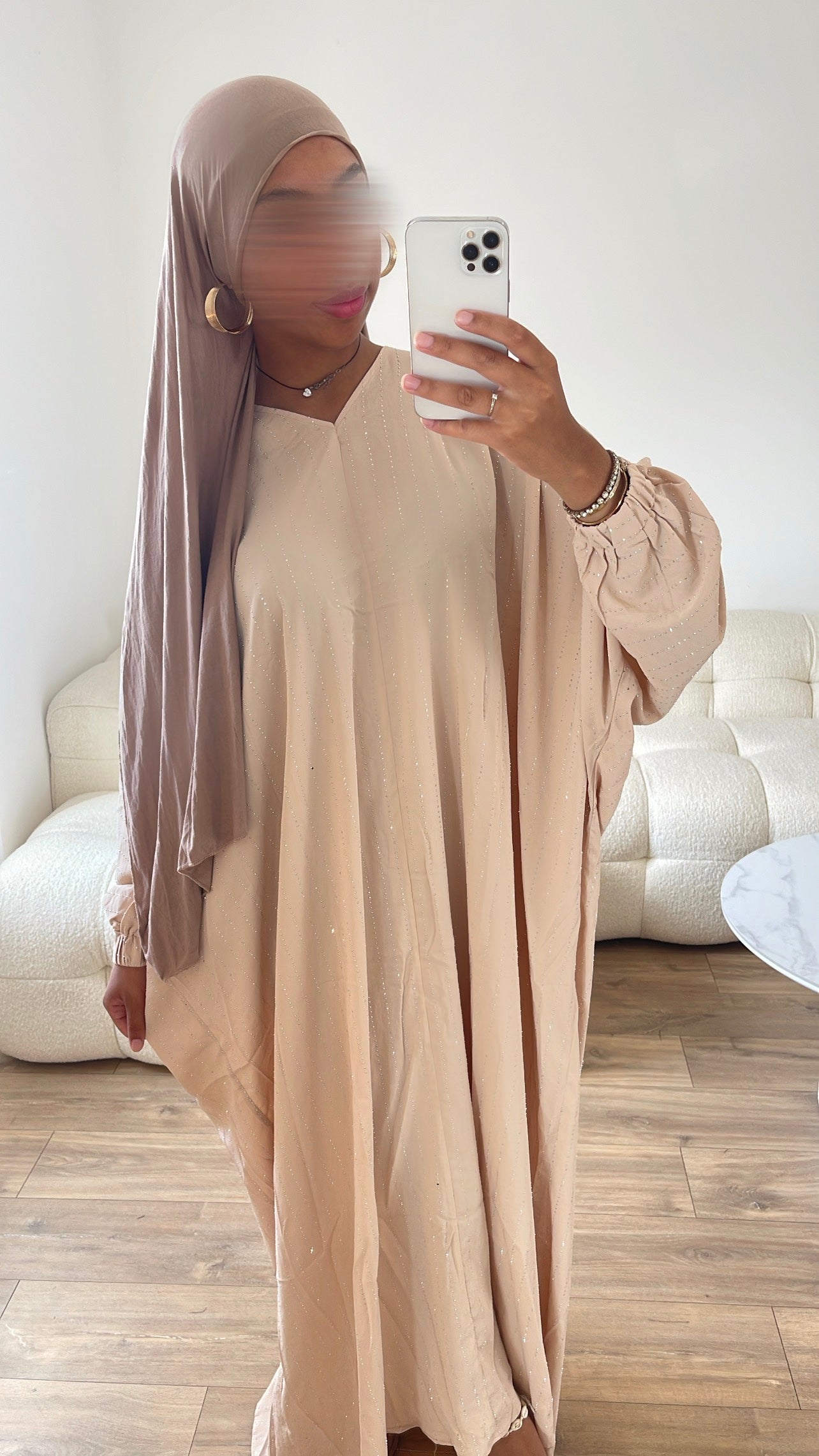 Abaya Dina