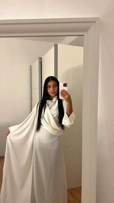 Robe Aleyna blanche CM Outfit