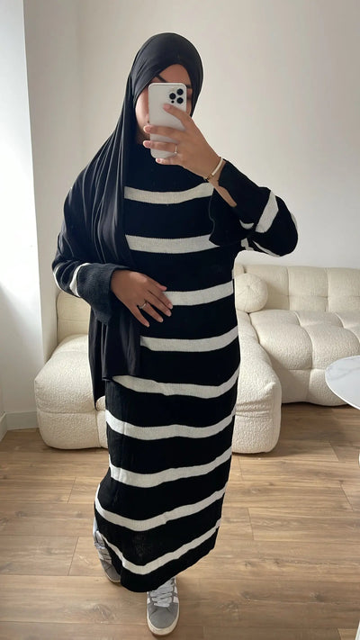 Robe Assia noire CM outfit