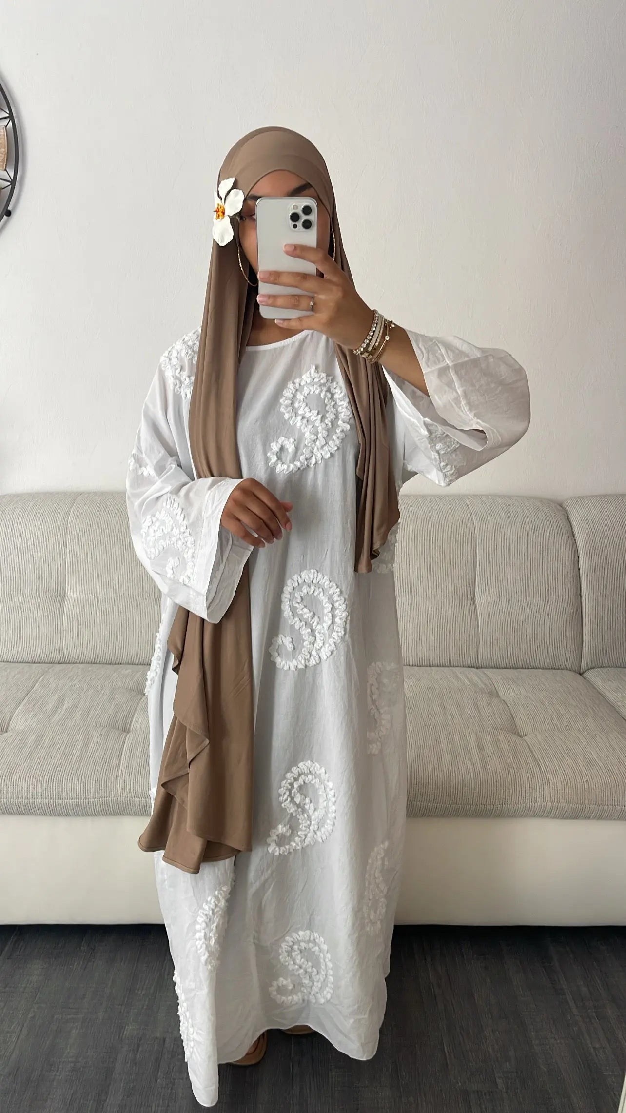 Robe Hajar blanche CM Outfit